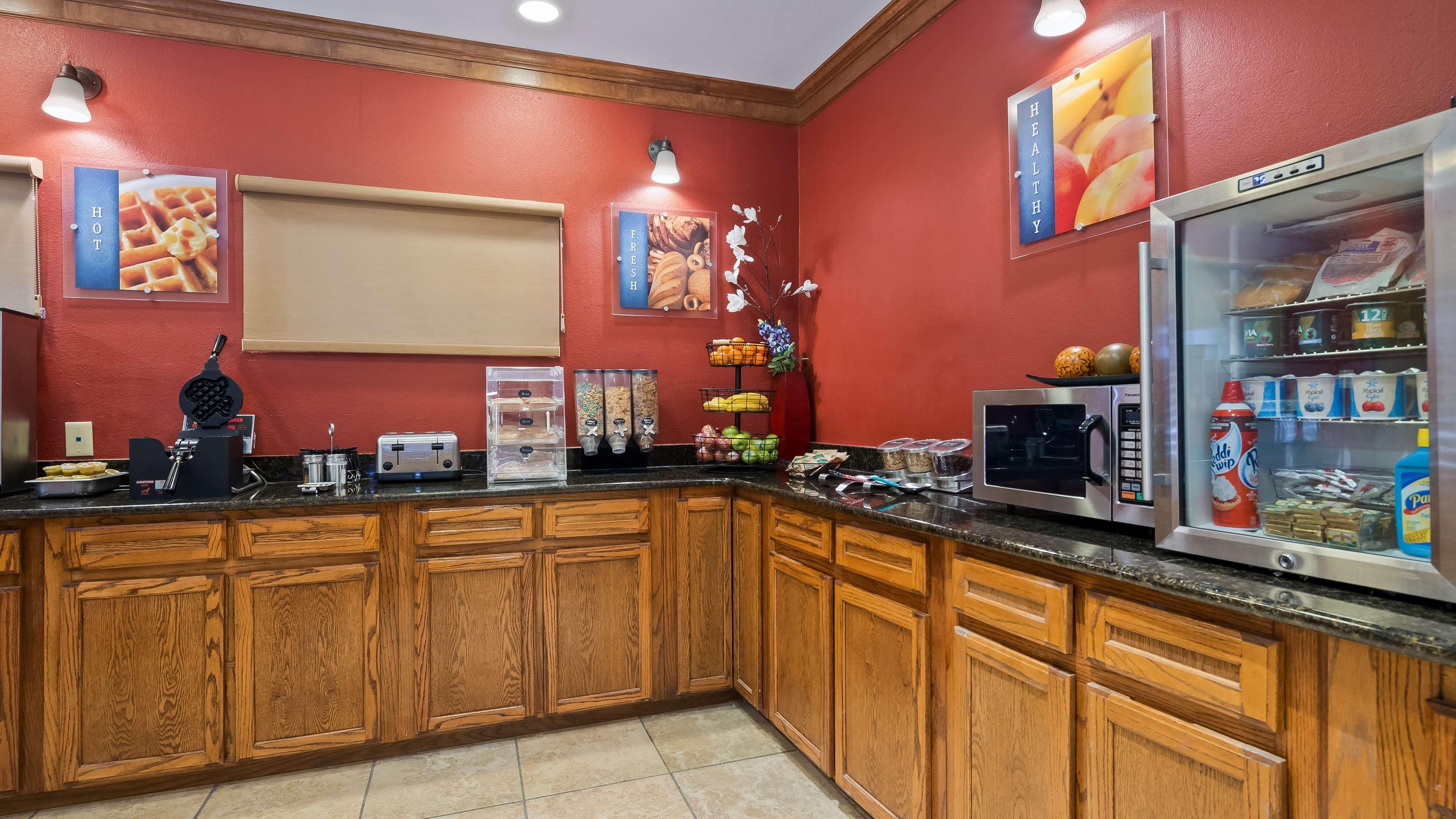 Best Western Regency Inn & Suites Gonzales Eksteriør bilde