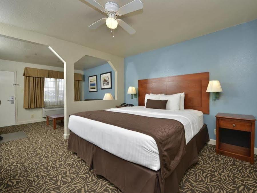 Best Western Regency Inn & Suites Gonzales Eksteriør bilde